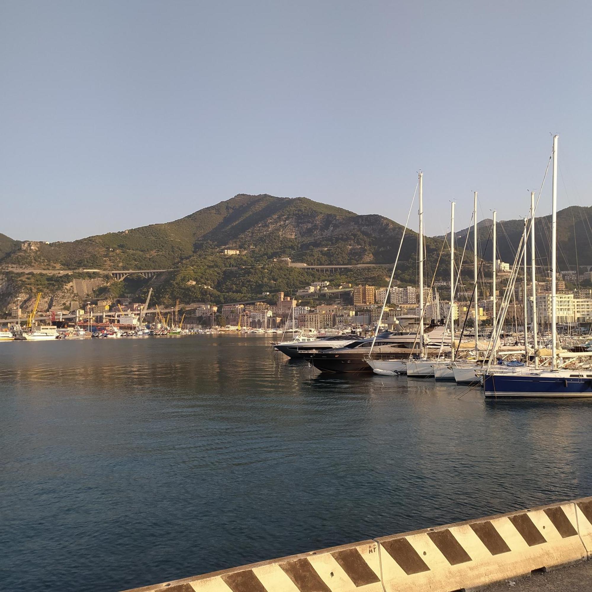Viatorretta4 Bed & Breakfast Salerno Dış mekan fotoğraf